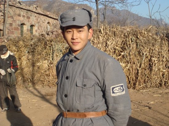 黄宥明:百变的是角色，不变的是初心_明星动态_星推网