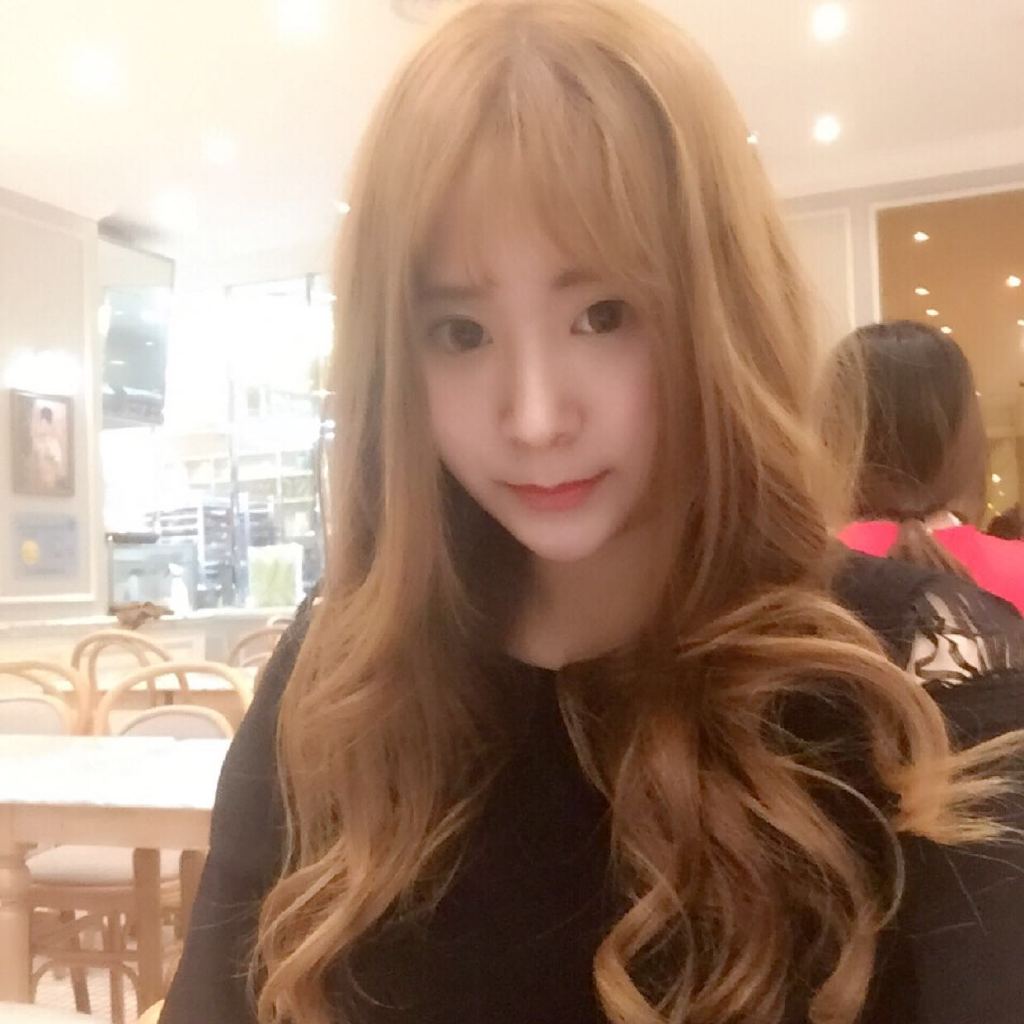 HelennnS_
