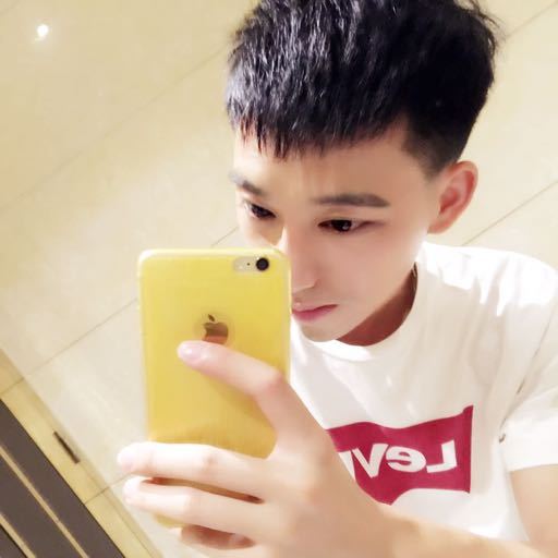 梁伟键_