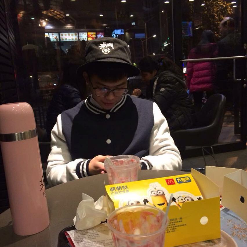 钟嘉埼