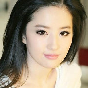 潮女人潮搭配