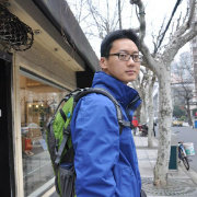 后排的路明