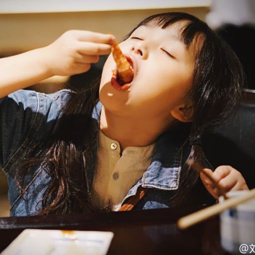 Elaine张艺馨