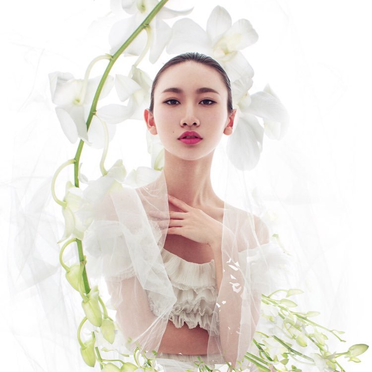 王露茜LucyW