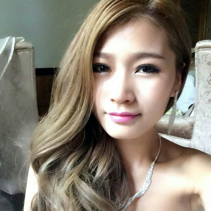哀家很忙