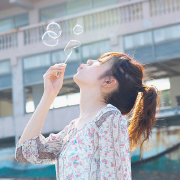 勤劳的向阳花amy
