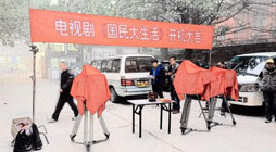 扮沪上小妞！ 袁姗姗搭郑恺领衔《国民大生活》