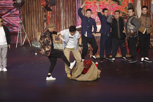 谢园梁天重出江湖 《喜剧王》