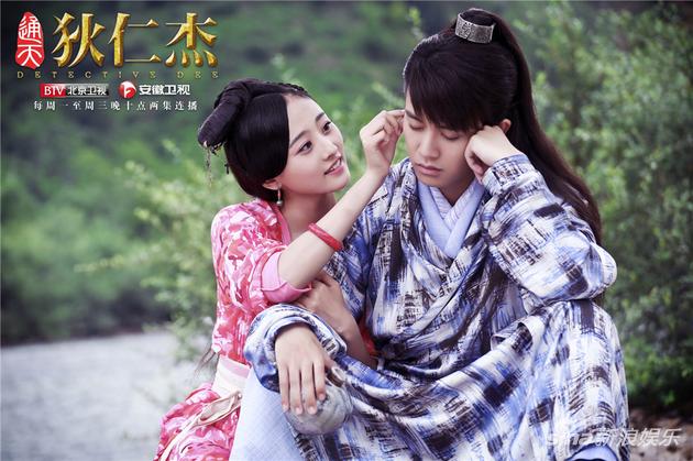任嘉伦卷入“赌城诅咒”疑云 阚清子分饰两角挑战演技