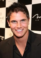 罗比·阿美尔 Robbie Amell