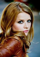 卡罗利妮·舒赫 Karoline Schuch