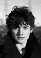 阿奈林·巴纳德 Aneurin Barnard