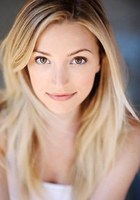 布里安娜·豪伊 Brianne Howey