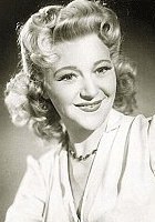 朵拉·布莱恩 Dora Bryan