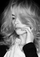 尼娜·霍斯 Nina Hoss