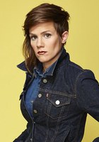 卡梅伦·埃斯波西托 Cameron Esposito