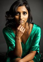 马尼克·古纳拉塔尼 Menik Gooneratne
