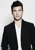 帕克·扬 Parker Young