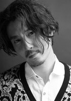 王泷正 Longzheng Wang