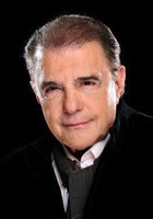 胡安·路易斯·加利亚尔多 Juan Luis Galiardo