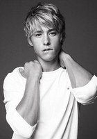 麦切·赫威 Mitch Hewer