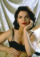 珍妮·特里普里霍恩 Jeanne Tripplehorn
