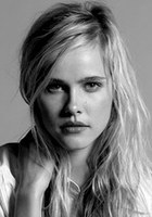 伊莎贝尔·卢卡斯 Isabel Lucas