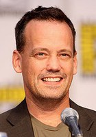 迪·布拉雷·贝克尔 Dee Bradley Baker