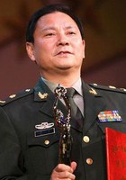 卢奇 Qi Lu