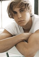 瑞斯·维克菲尔德 Rhys Wakefield