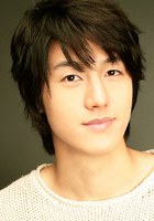 李己雨 Ki-woo Lee