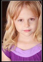 艾米丽·阿琳·林德 Emily Alyn Lind