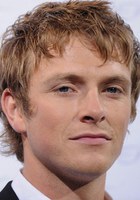 查理·比尤利 Charlie Bewley