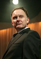 罗伯特·格林尼斯特 Robert Glenister