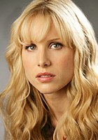 露茜·彭奇 Lucy Punch