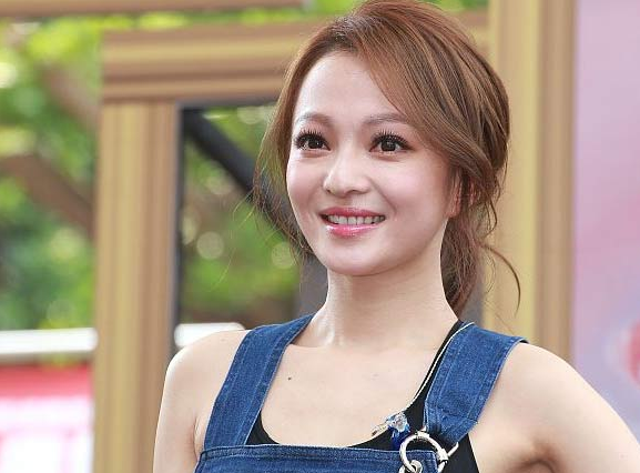 张韶涵袒露个人感情问题,眼泛泪光大胆告白"心中人"